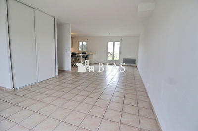 Maison - 98 m² - 4 pièces