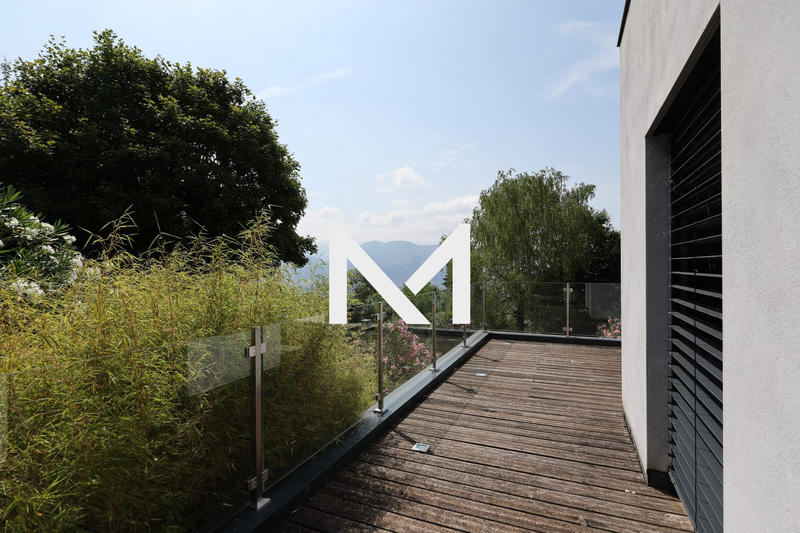 Maison contemporaine - 171 m² - 6 pièces