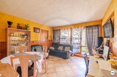 Appartement - 80 m² - 4 pièces