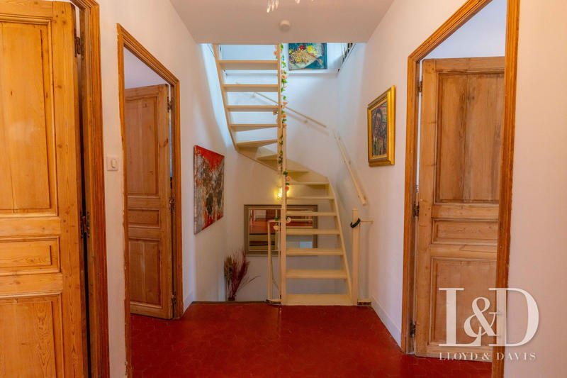 Maison - 170 m² - 5 pièces