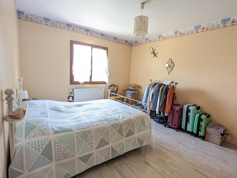 Maison traditionnelle - 200 m² - 8 pièces