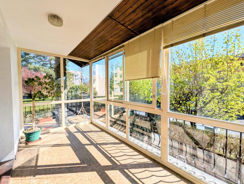 Appartement - 302 m² - 16 pièces