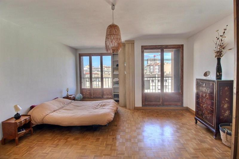 Appartement - 75 m² - 2 pièces