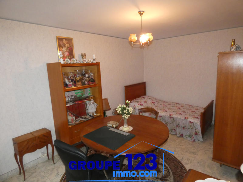 Maison - 180 m² - 5 pièces