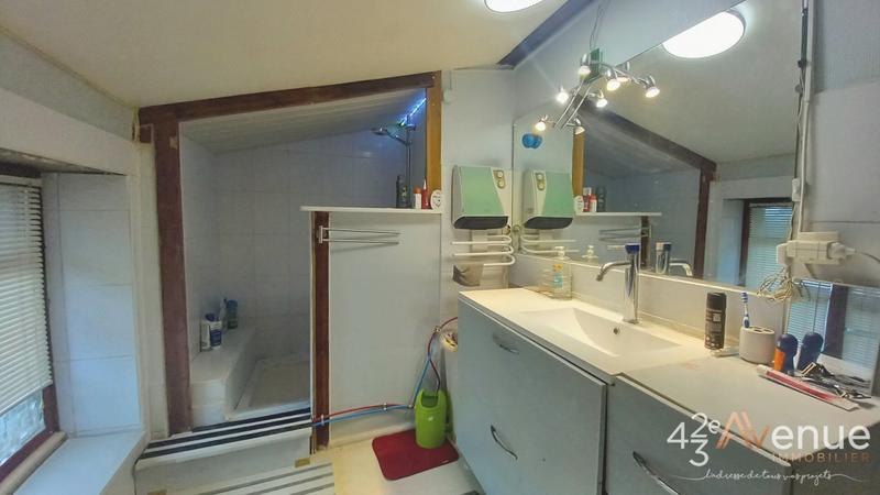 Maison - 85 m² - 3 pièces