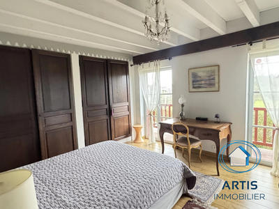 Maison - 296 m² - 6 pièces