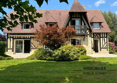 Maison traditionnelle - 130 m² - 7 pièces