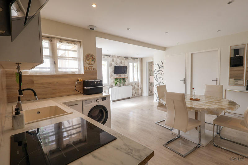 Maison - 115 m² - 5 pièces