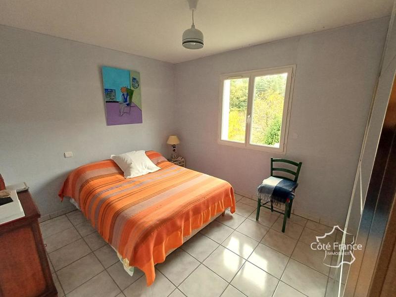 Propriété - 249 m² - 9 pièces