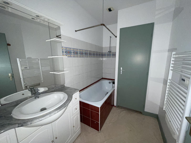 Appartement - 81 m² - 4 pièces