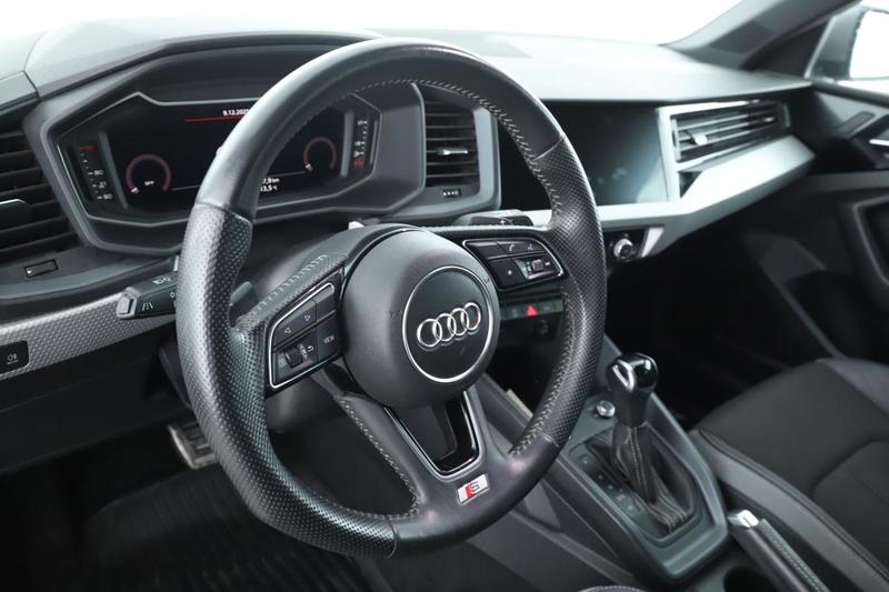 Audi A1 sportback 40 Tfsi s line s tronic 6 200 ch