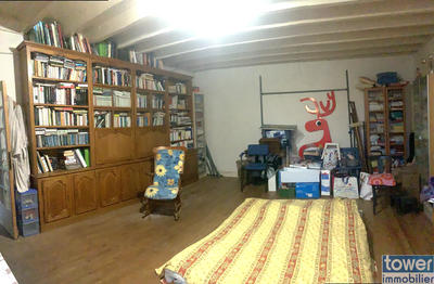 Maison - 250 m² - 8 pièces