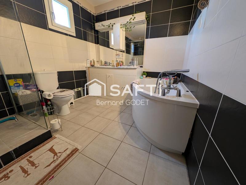 Maison - 167 m² - 6 pièces