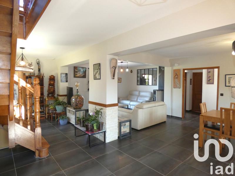 Maison - 180 m² - 7 pièces