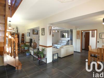 Maison - 180 m² - 7 pièces