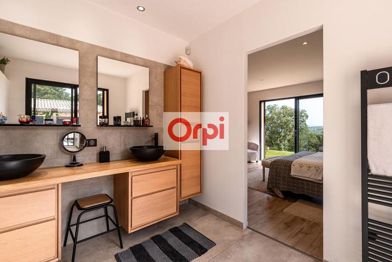 Villa - 263 m² - 7 pièces