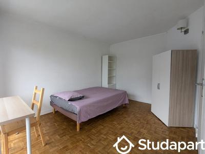 Chambre - 11 m² - 1 pièce