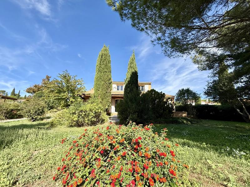 Maison - 169 m² - 6 pièces