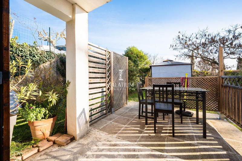 Maison - 196 m² - 6 pièces