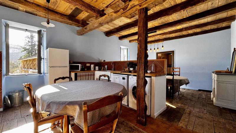 Maison - 394 m² - 14 pièces