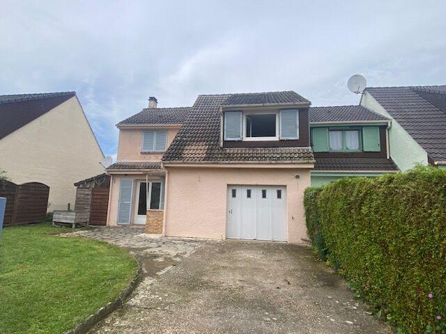 Maison - 90 m² - 5 pièces