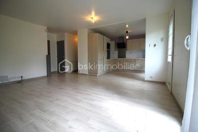 Demeure - 100 m² - 5 pièces