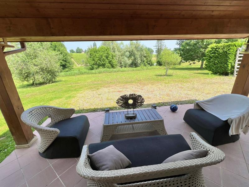 Local commercial - 1 200 m² - 20 pièces