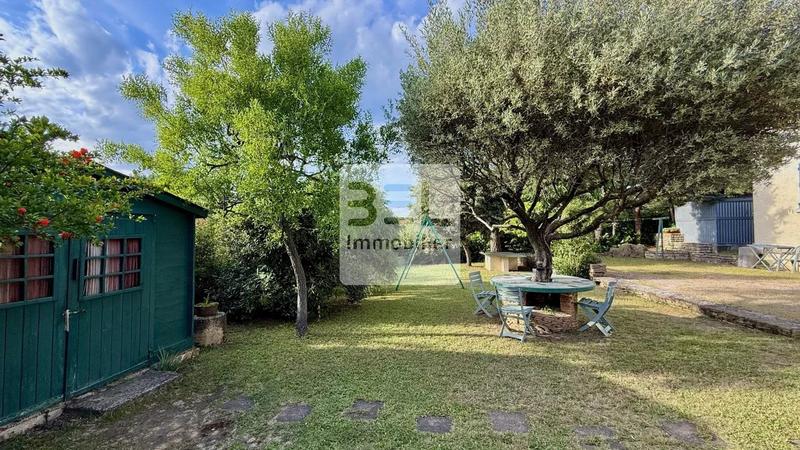 Villa - 100 m² - 5 pièces