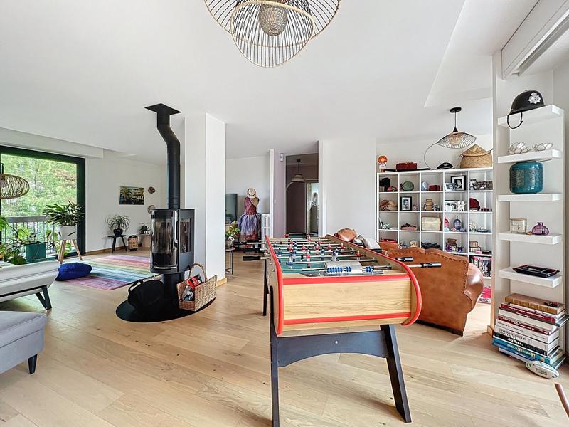 Maison - 186 m² - 7 pièces