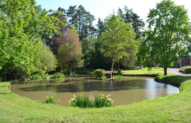 Manoir - 2 000 m² - 30 pièces