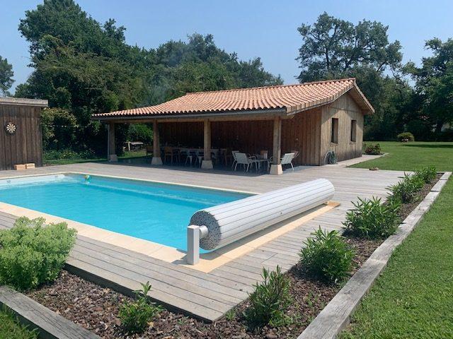 Maison - 240 m² - 10 pièces