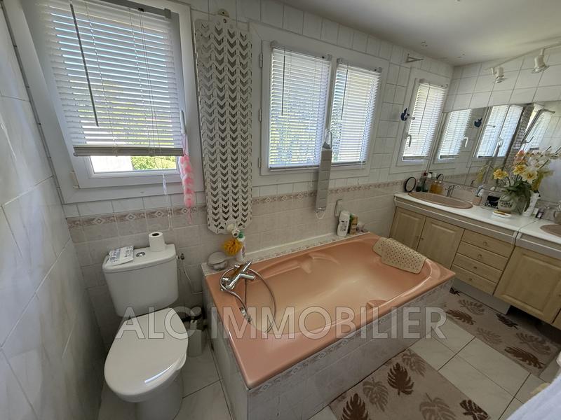 Maison - 168 m² - 6 pièces