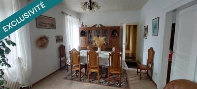 Maison - 237 m² - 10 pièces