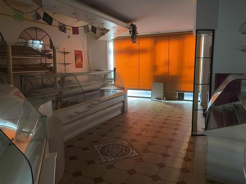 Local commercial - 155 m²