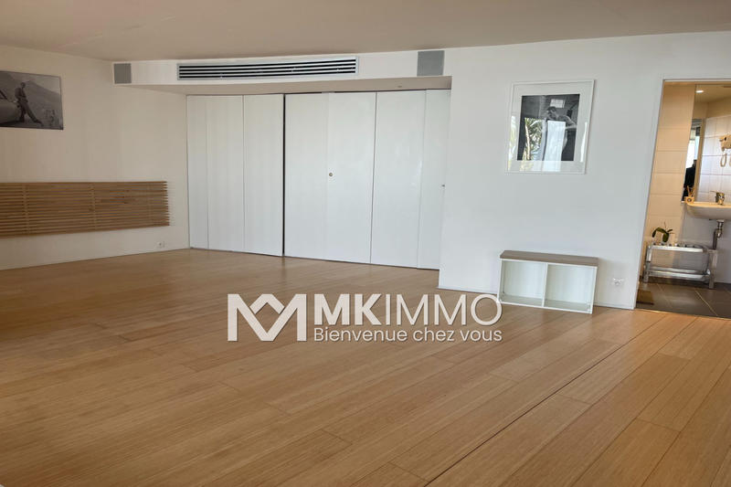 Local commercial - 77 m²