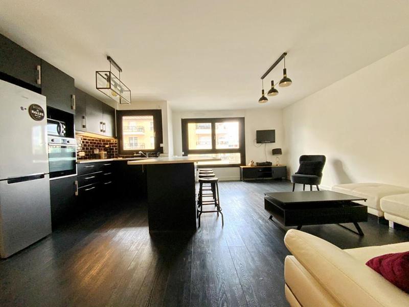 Appartement - 70 m² - 3 pièces