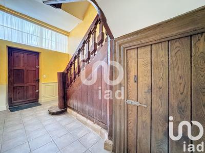 Maison - 238 m² - 8 pièces