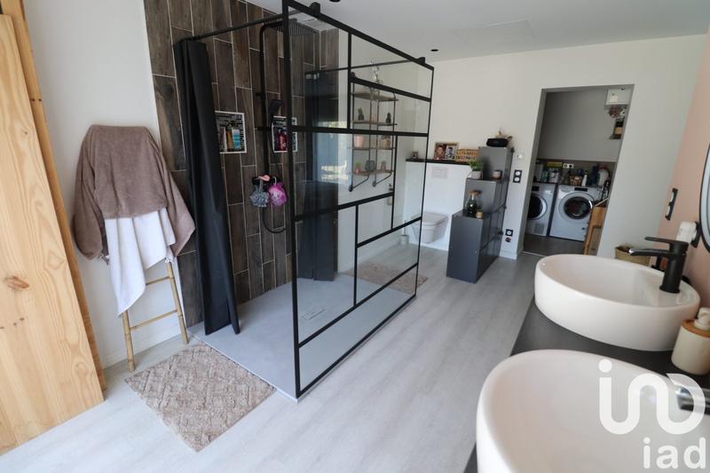 Maison - 147 m² - 7 pièces