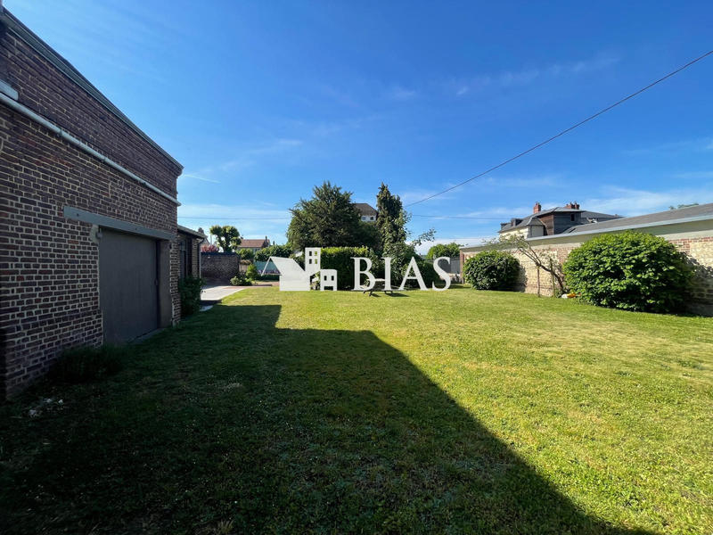 Maison - 236 m² - 7 pièces