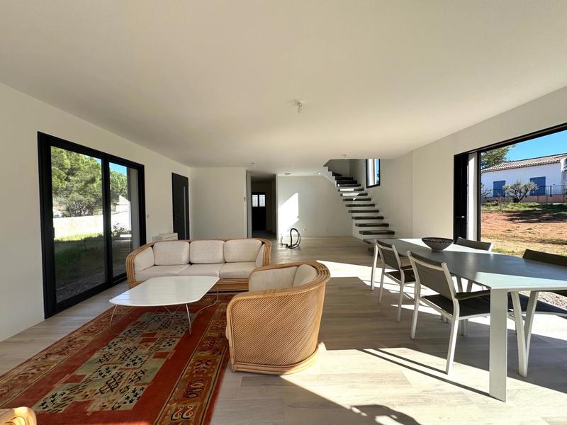 Villa - 144 m² - 6 pièces