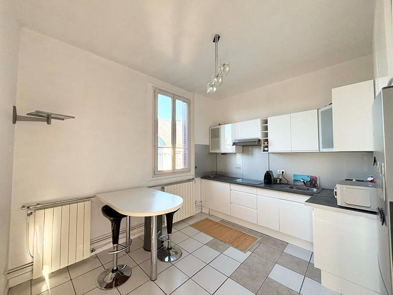 Appartement - 85 m² - 4 pièces