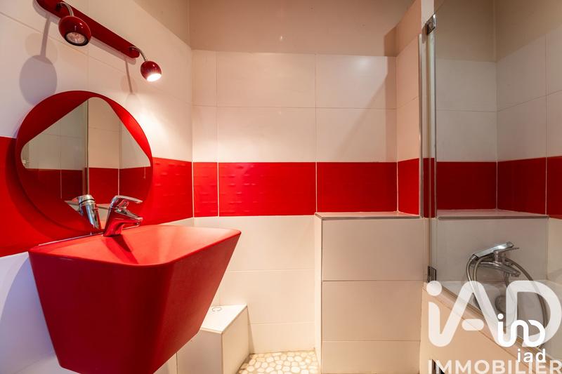 Maison - 280 m² - 13 pièces