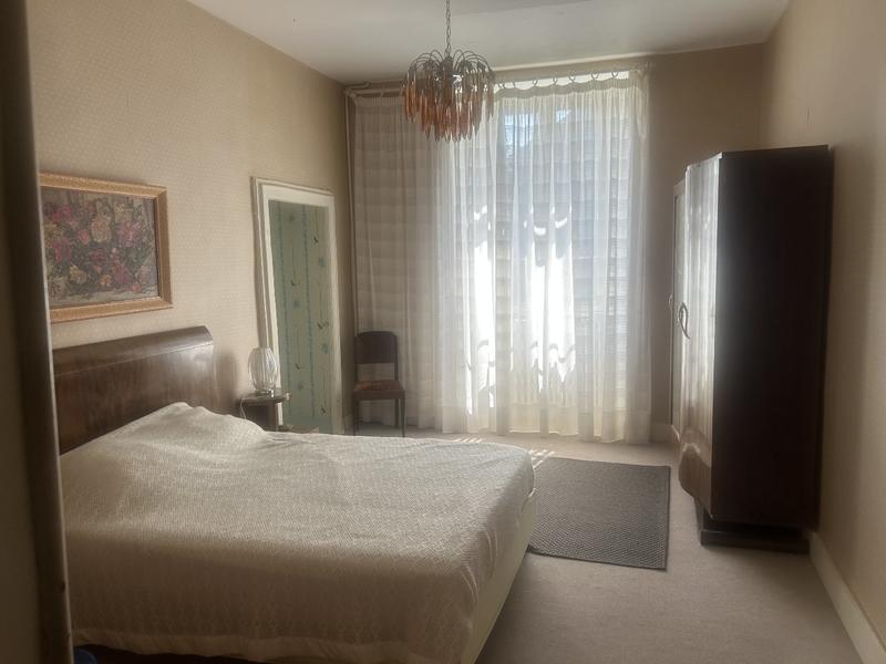 Demeure - 257 m² - 8 pièces