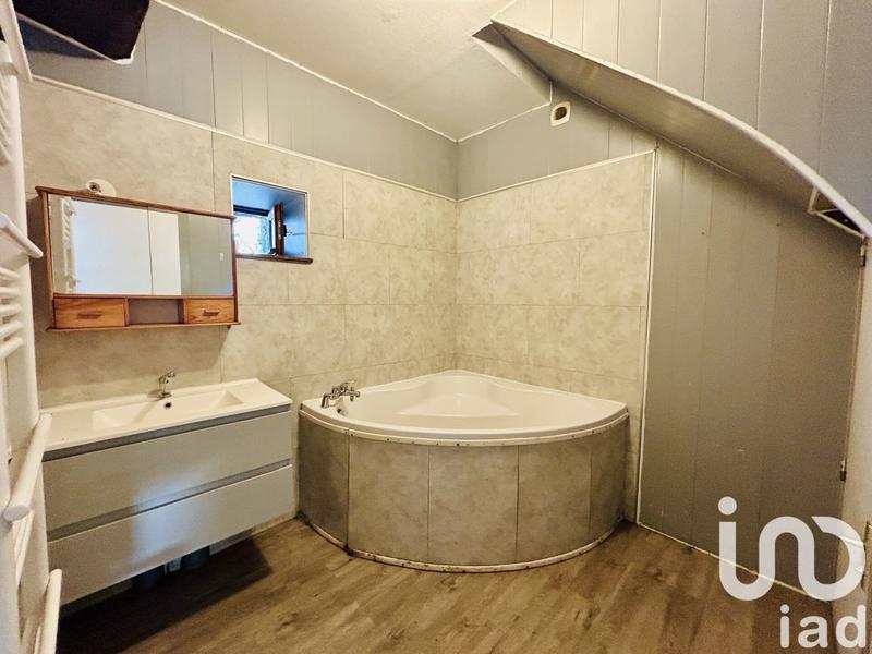 Maison - 240 m² - 6 pièces