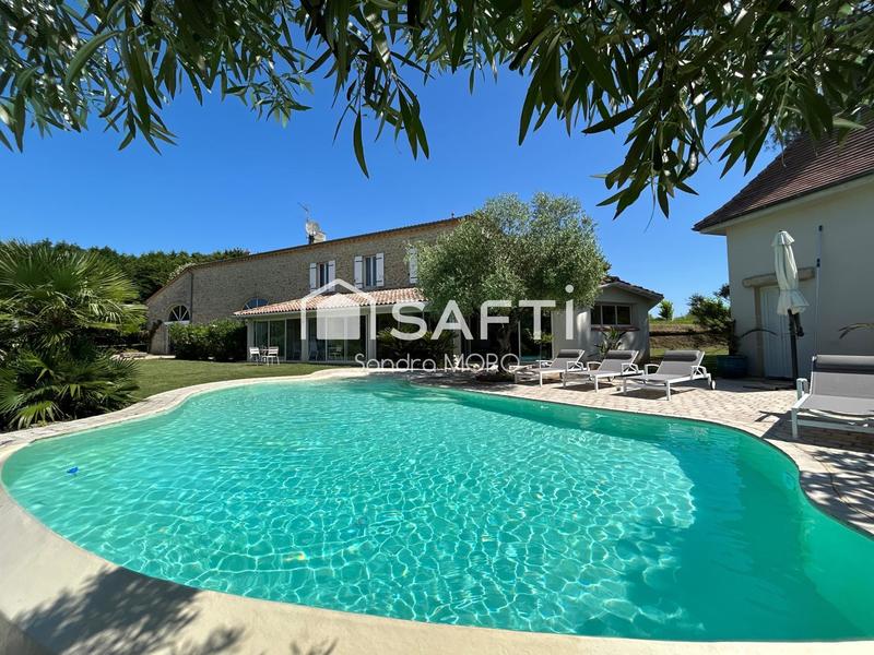 Maison de maîtres - 350 m² - 10 pièces