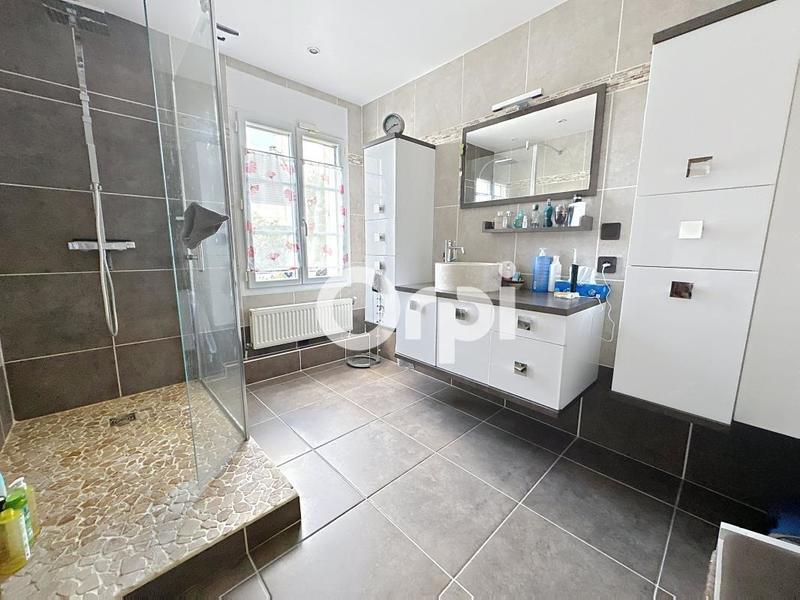 Maison - 139 m² - 5 pièces