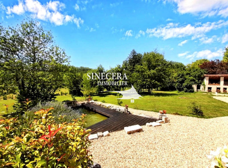 Maison ancienne - 240 m² - 8 pièces