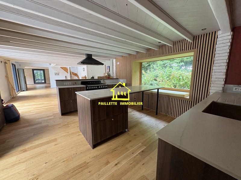 Maison ancienne - 207 m² - 5 pièces