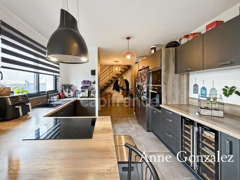 Maison - 150 m² - 6 pièces