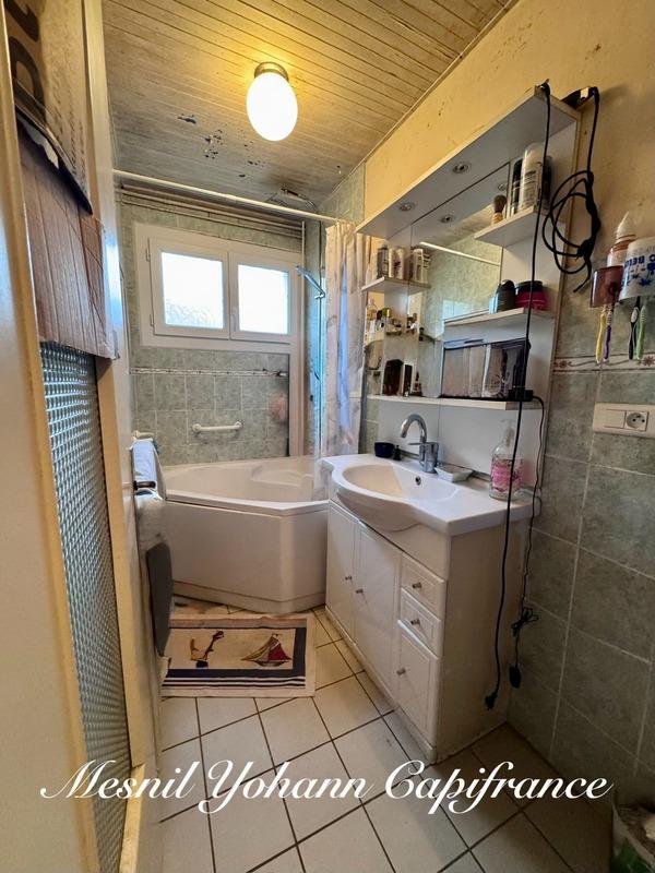 Maison - 212 m² - 7 pièces